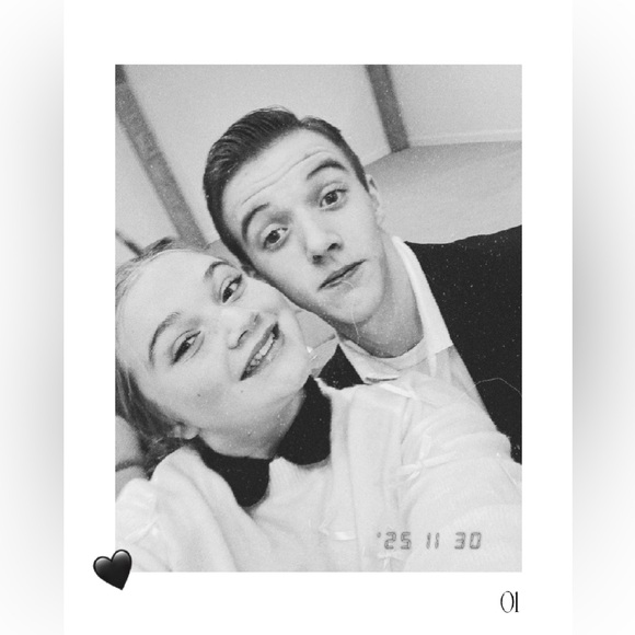 𝖧𝖾𝗒♥︎ - Picture 6 of 6